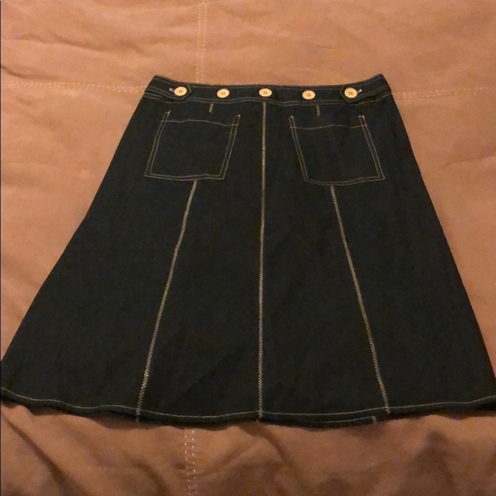 Black skirt